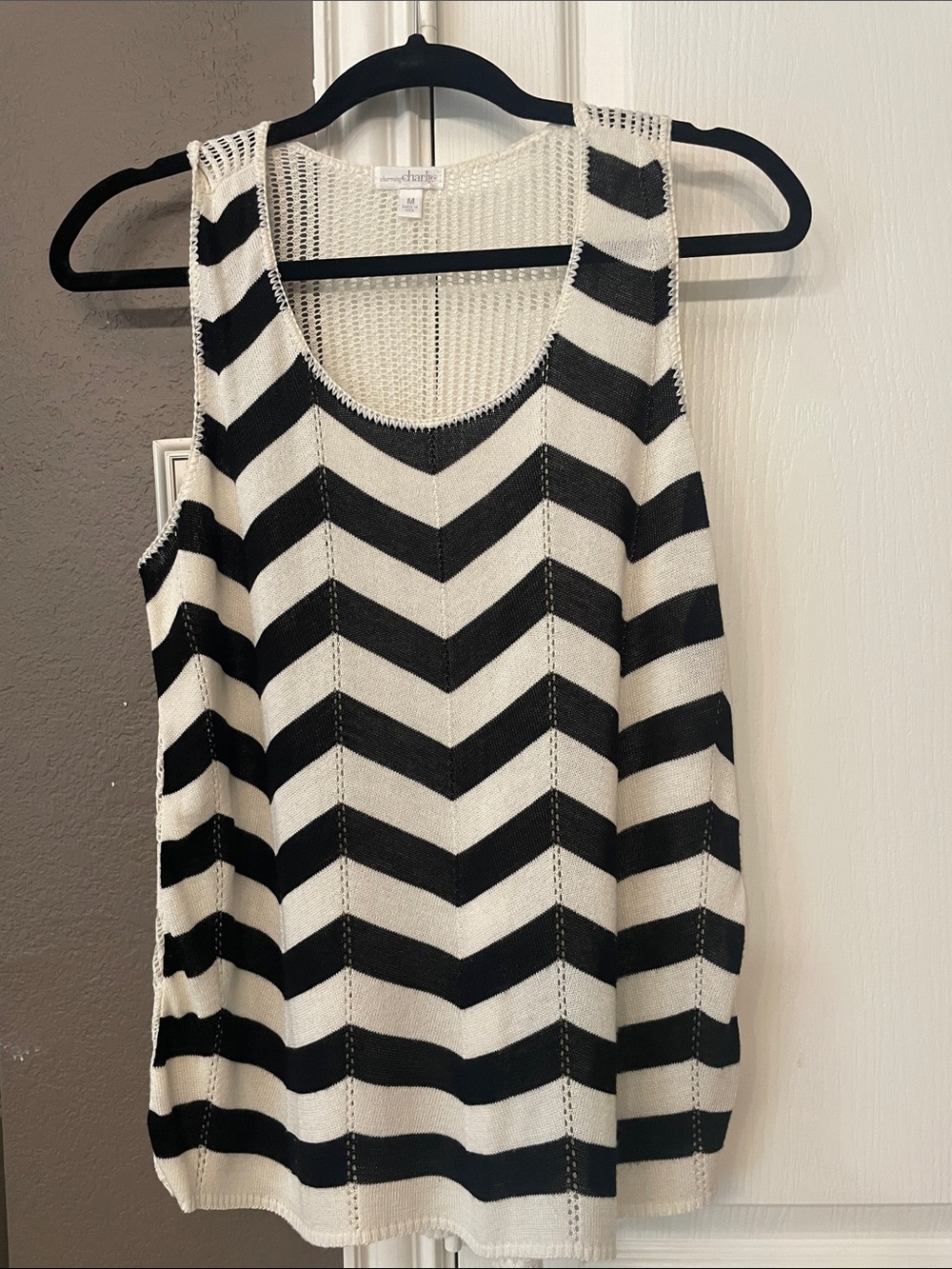 Charming Charlie Black & White Chevron Tank M Medium Knit Top